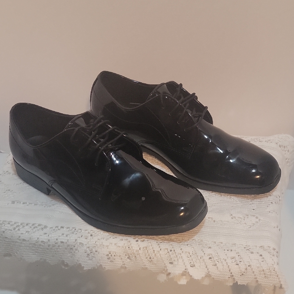 Joseph & Feiss Black Oxford Shoes Sleek Patent Leather